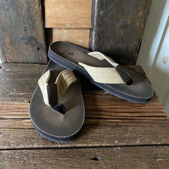 Vintage Stone Men’s Flip-Flops - Picture 2 of 4
